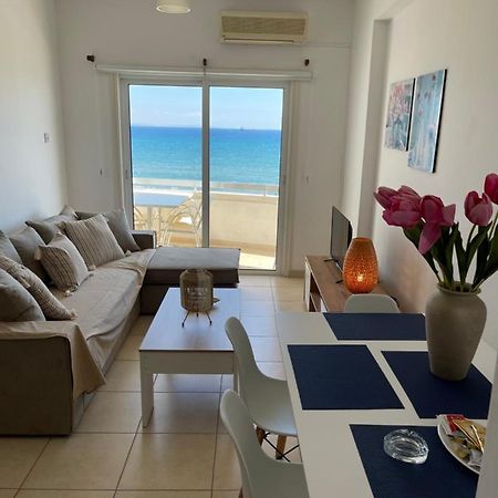 Alex Beach Apartment 31 Lárnaca Exterior foto