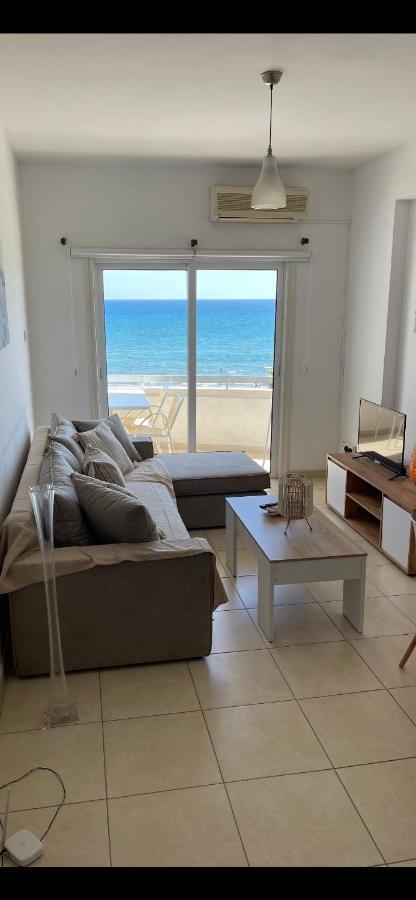 Alex Beach Apartment 31 Lárnaca Exterior foto