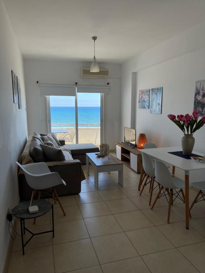 Alex Beach Apartment 31 Lárnaca Exterior foto