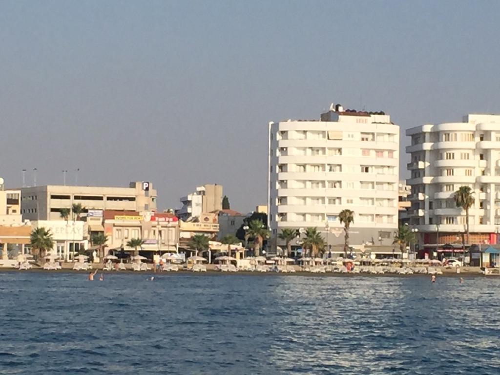 Alex Beach Apartment 31 Lárnaca Exterior foto